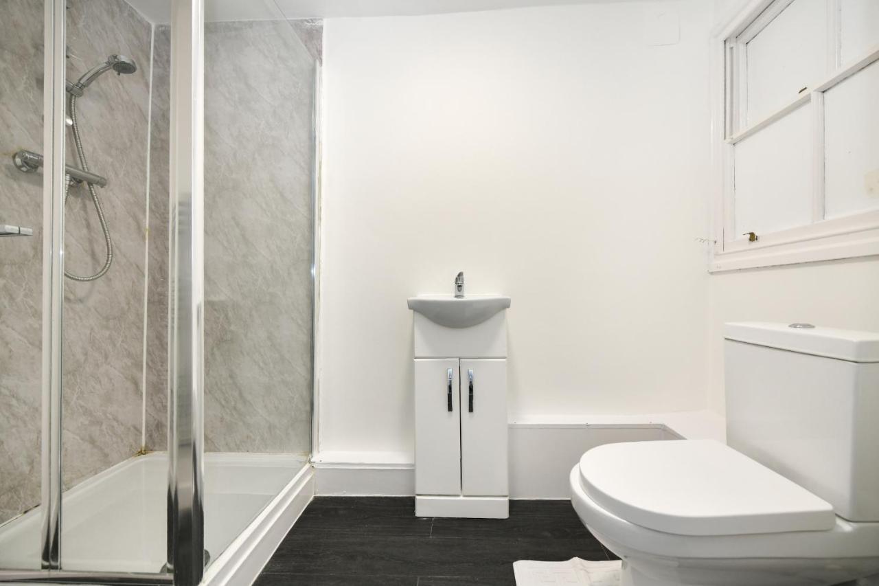 Waylen Street Suites Reading Buitenkant foto