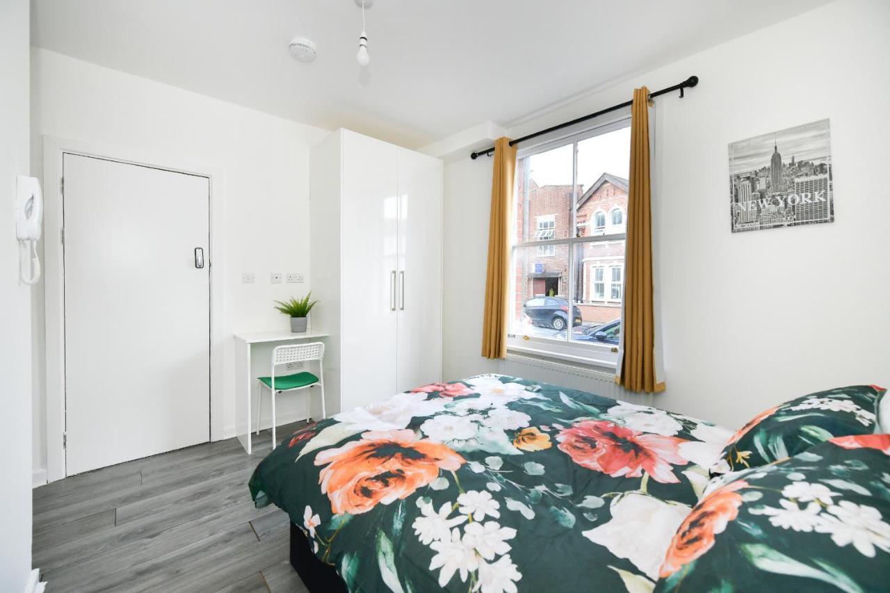 Waylen Street Suites Reading Buitenkant foto